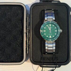 Authentic Benrus 39.5mm Sea Lord Green | Green Dial